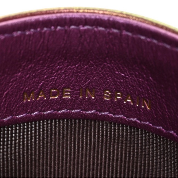 Authentic CHANEL Iridescent Lambskin Quilted Card Holder in purple. - Picture 2 of 8